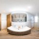 360° virtuelle Tour in einem modernen Badezimmer